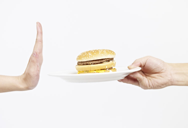 Las grasas están totalmente prohibidas en una dieta saludable (iStock)