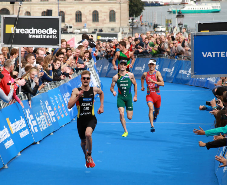Siempre merece la pena disfrutar de los grandes en los triatlones de verano (iStock)