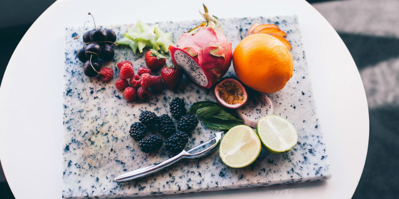 Poniendo las frutas a la vista ayuda a que no caigamos en otros snacks menos saludables (Pixabay) Poniendo las frutas a la vista ayuda a que no caigamos en otros snacks menos saludables (Pixabay)