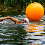 ¿Cómo debe alimentarse un triatleta? El triatleta debe prepararse para realizar tres deportes en cada carrera (iStock)