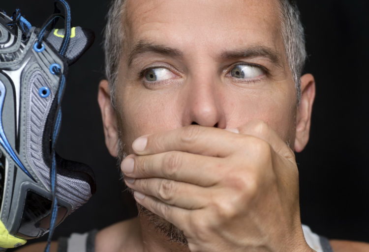 Olor de pies (iStock)