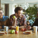 Claves del "snacking" o picoteo saludable Un picoteo saludable ayuda a mantener una alimentación equilibrada (iStock)