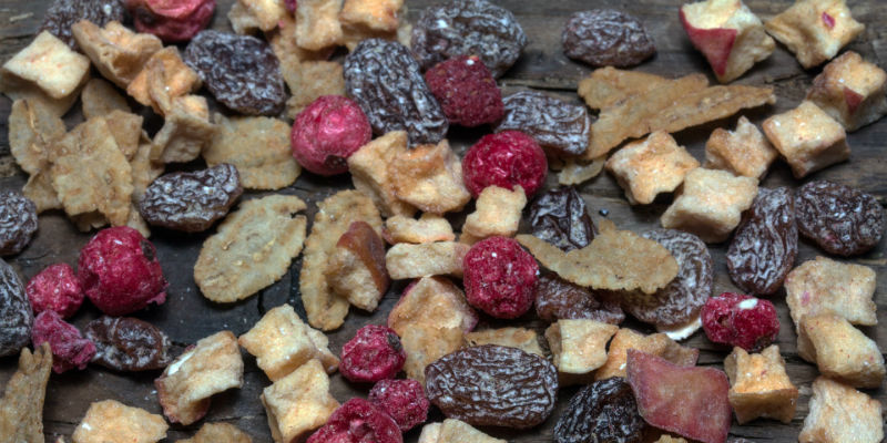 Algunas frutas, al secarse, contienen una mayor concentración de azúcares por lo que pueden provocar gases (Pixabay)