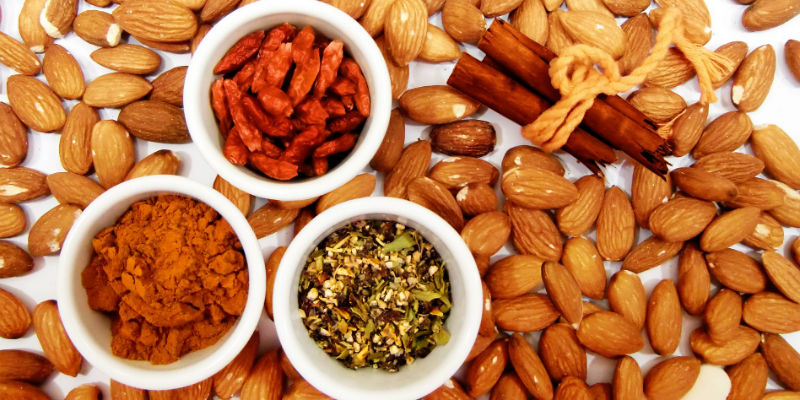 Los frutos secos contienen Magnesio (Pixabay)