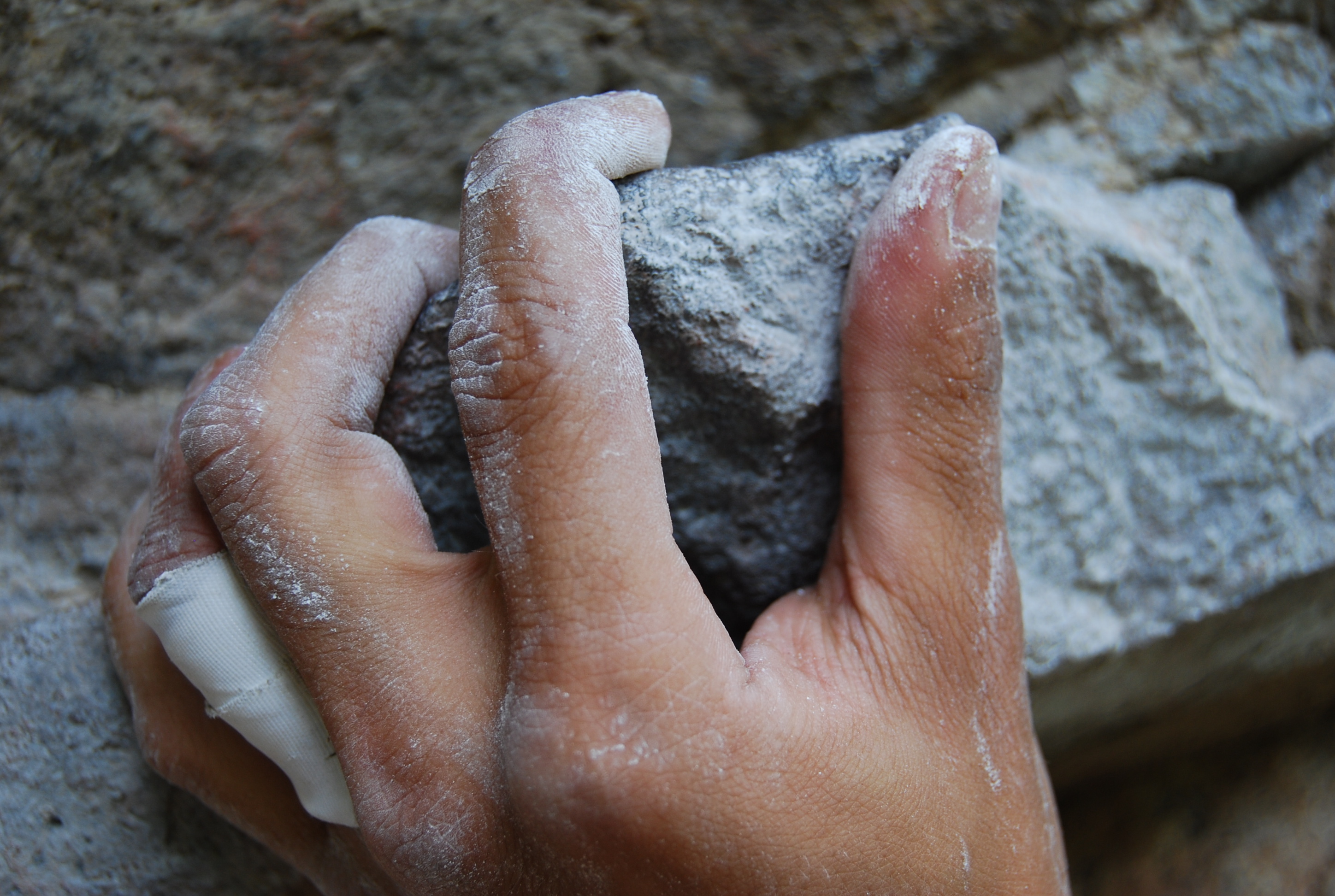 El agarre es un elemento básico en la escalada (iStock)