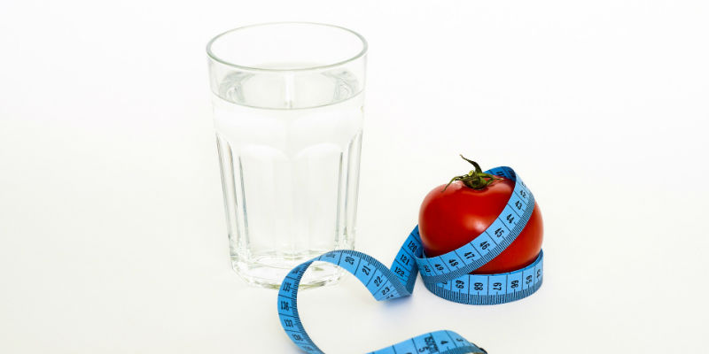 Beber agua mantiene activo el metabolismo a lo largo de todo el día (Pixabay)