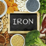 Los 30 alimentos más ricos en hierro que debes conocer Los alimentos con más hierro para evitar anemia u otras enfermedades (iStock)