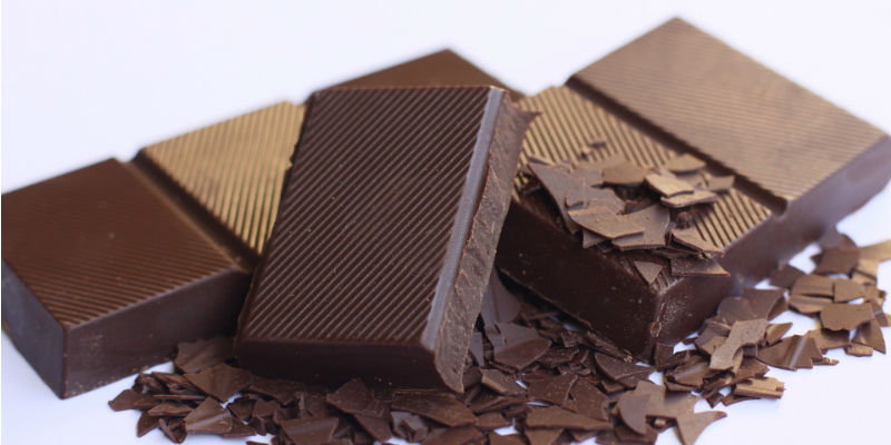 El chocolate es una sabrosa manera de darse un capricho de tan sólo 100 calorías por porción (25 gr.) (Pixabay)