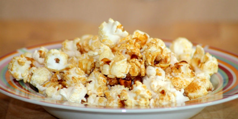 Las palomitas no tienen muchas calorías y son fuente de fibra (Pixabay)