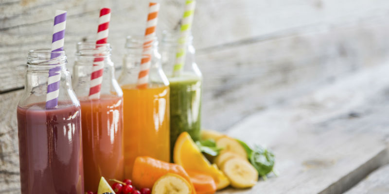 Los zumos también pueden ser bebidas que menos engordan siempre y cuando sean naturales (iStock)