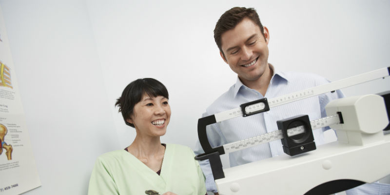 Cuando se alcanza el peso deseado y se abandonan los hábitos saludables se vuelven a recuperar lo kilos perdidos (iStock)