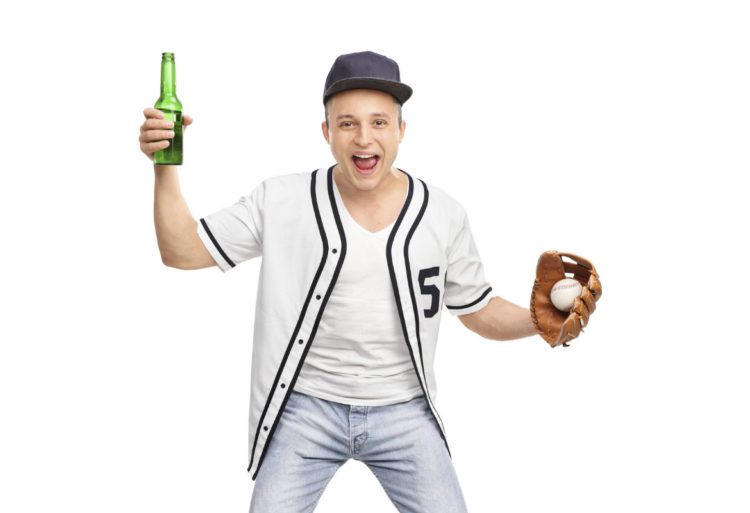 La cerveza es una de las bebidas favoritas de muchos deportistas que la evitan por sus calorías. Sin embargo, tiene muchos beneficios. (iStock)