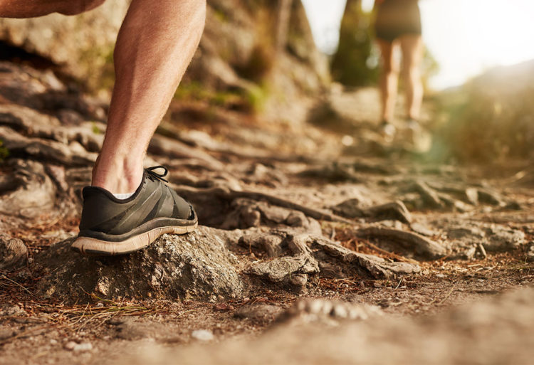 Entrenar la explosividad en running es básico para los corredores de montaña. (iStock)