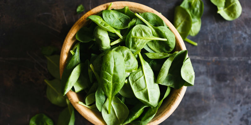 Las espinacas ayudan a calmar el cuerpo. (Pixabay)