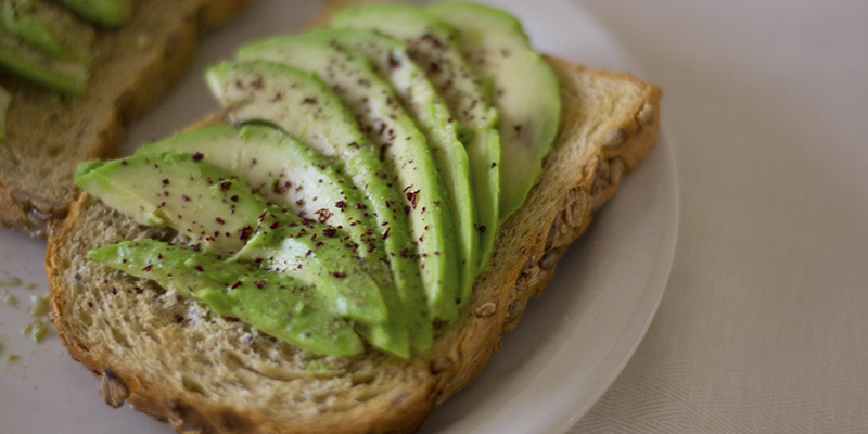 Aguacate sobre tostada (iStock)