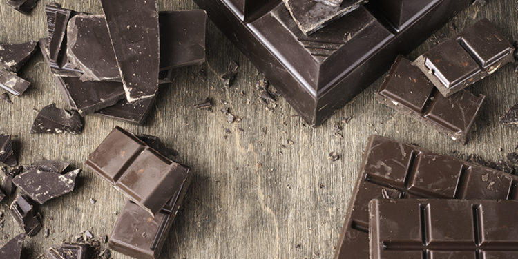 Chocolate amargo (iStock)