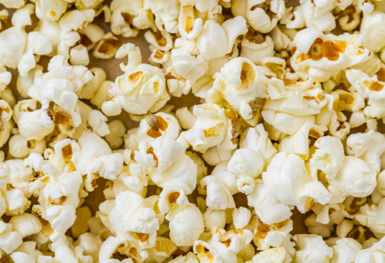 Cuidado con las palomitas hechas en el microondas (Foto: Gtres)