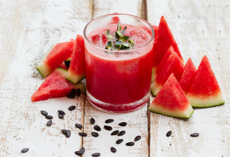 El smoothie de sandía debe ser indispensable en tus meriendas (iStock)