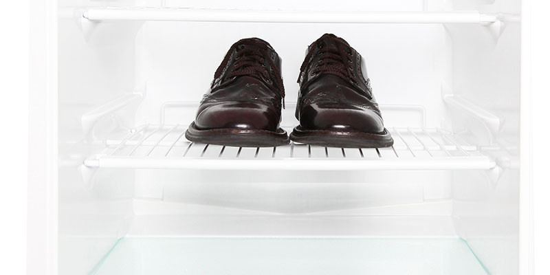 Saca las pechugas que hay que meter los zapatos (iStock)