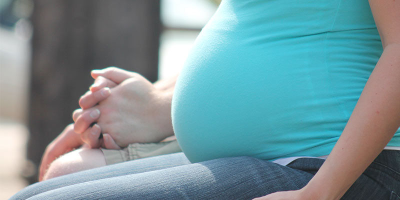 El embarazo puede debilitar el suelo pélvico (pxhere)