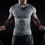 6 beneficios de saltar a la comba en el gym Son muchos los beneficios que tiene entrenarse saltado a la comba (iStock)