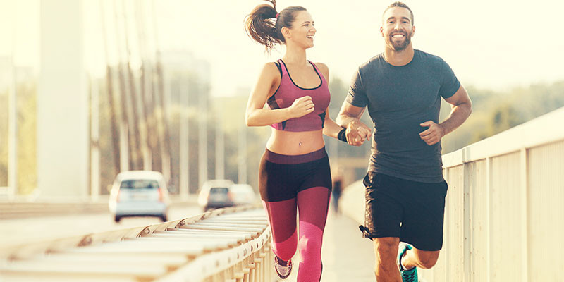 ¿Running o spinning? Lo que más te divierta (iStock)