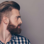 Cosas que haces mal en el cuidado de tu barba Hombre con barba