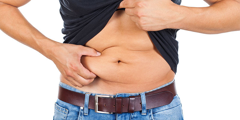 La grasa dura se acumula en el abdomen (iStock)