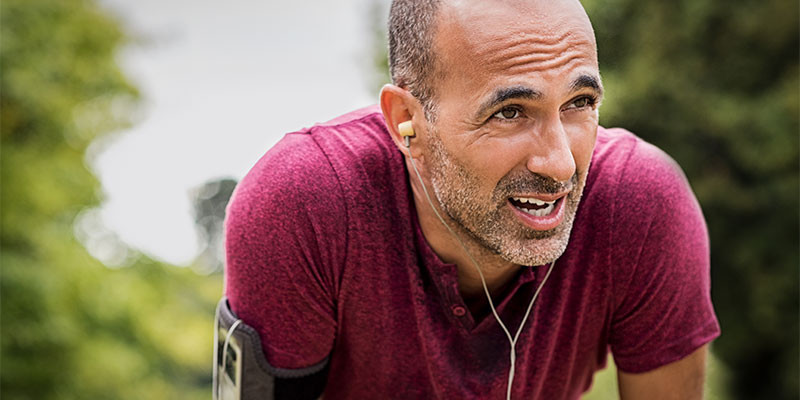La resistencia aumenta corriendo largas distancias a ritmo muy bajo. O incluso andando (iStock)
