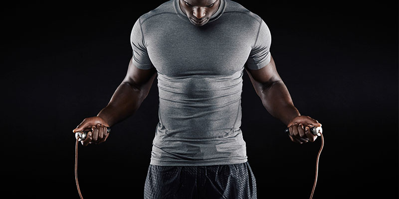 ¿Volvemos al patio del colegio? Salta a la comba (iStock)