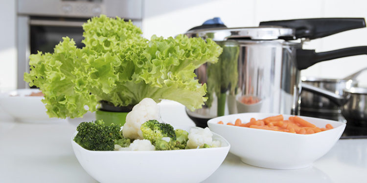 Una de las técnicas de cocina saludable es la cocción (iStock)