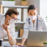 ¿Cuándo ir al endocrino? Visita al endocrino para cualquier enfermedad hormonal, del metabolismo o nutricional (Envato)