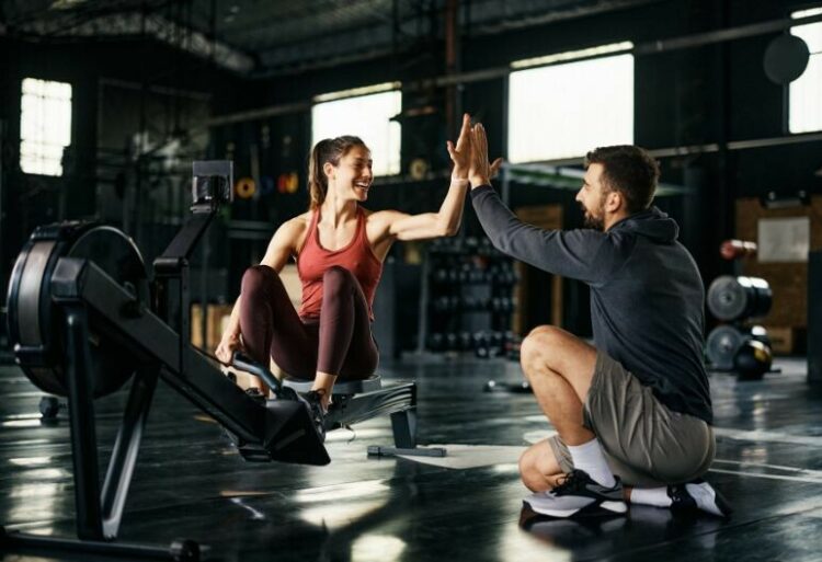 Cualidades necesarias para ser personal trainer (Adobe Stock)
